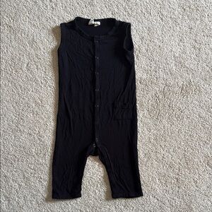 Kyte Baby Black Sleeveless Button-Up Jumpsuit